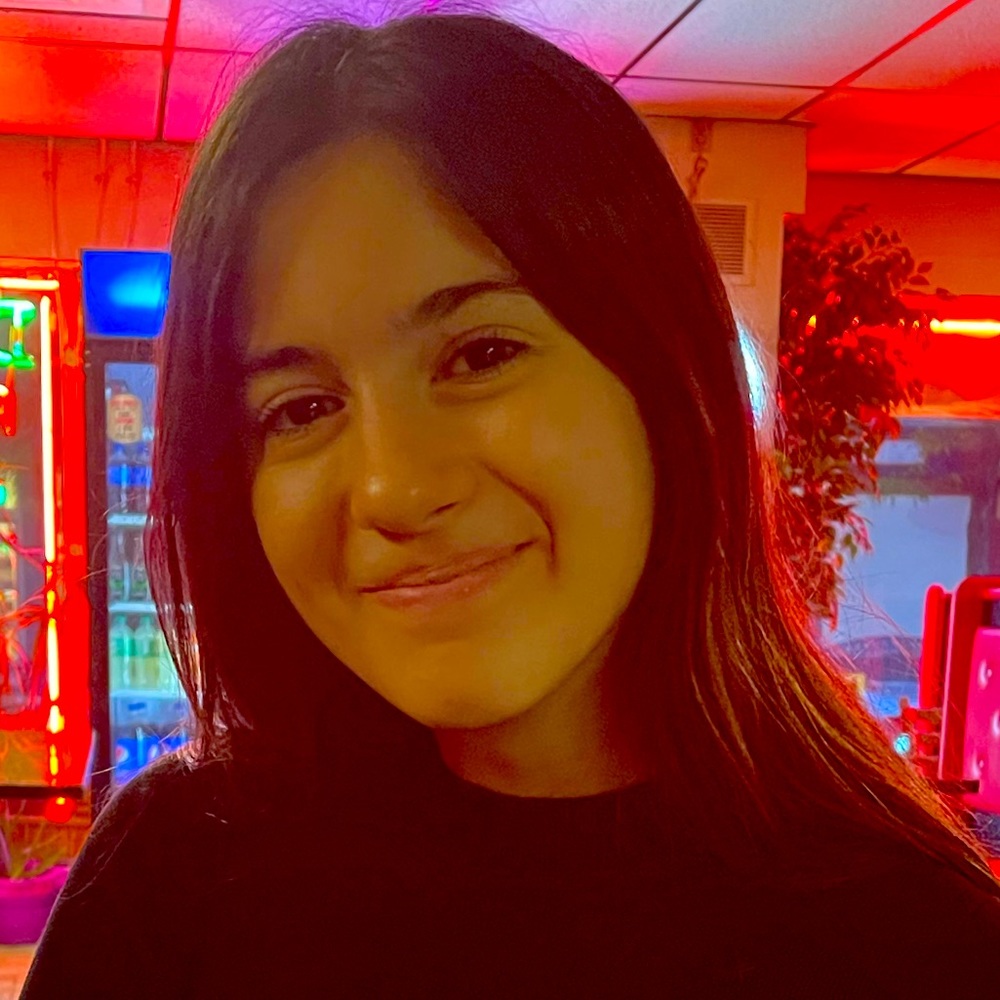 Meet your Posher, Angela